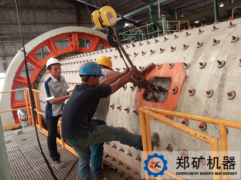 Φ3×12米制砂球磨機現場(chǎng)安裝圖