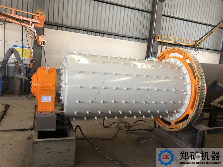 越南粉磨項目球磨機、除塵器設備